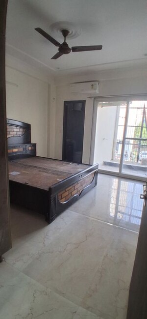 Kitchen in 3 BHK Builder Floor at Sector 57 – for Rent