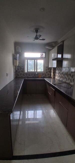 Kitchen in 3 BHK Builder Floor at Sector 57 – for Rent