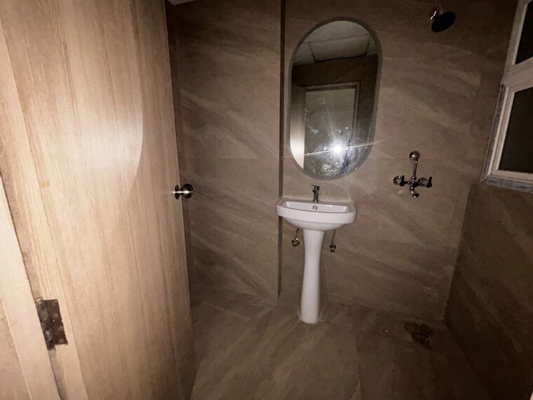 Bathroom, miglani-supercity-myfair-residency 2 Bedroom 895 Sq.Ft. Apartment In Tech Zone 4 Greater Noida Greater Noida 10743647