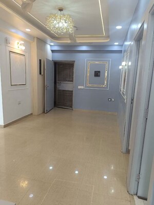 Room in 2 BHK Apartment at SCC Sapphire, Raj Nagar Extension – for Rent