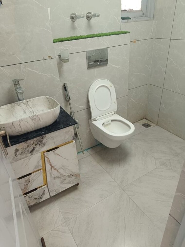 Bathroom, scc-sapphire 2 Bedroom 1015 Sq.Ft. Apartment In Raj Nagar Extension Ghaziabad 10743697
