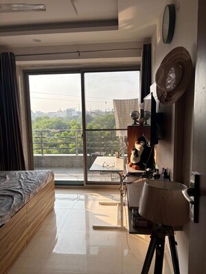 Gym in 2 BHK Builder Floor at Sector 47 – for Rent