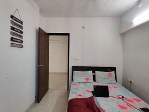 Bedroom in 2 BHK Apartment at Lodha Amara, Kolshet Road – for Rent