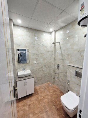 Bathroom in 2 BHK Builder Floor at Sector 47 – for Rent