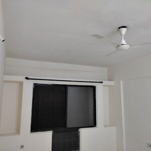 Room in 2 BHK Apartment at Neco Gardens, Viman Nagar – for Rent