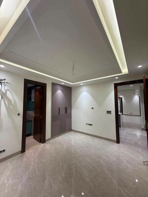 Room in 3 BHK Apartment at Chattarpur – for Rent
