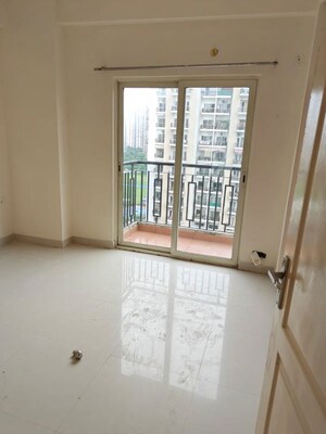 Room in 2 BHK Apartment at Aims Golf City, Sector 75 – for Rent