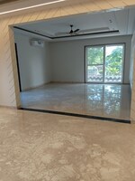 4 BHK +  350 Sq.Mt. Builder Floor in Sector 31