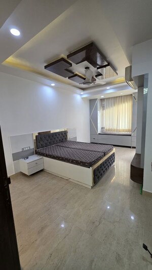 Room in 3 BHK Apartment at Dwarka – for Sale