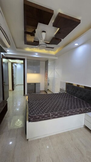 Room in 3 BHK Apartment at Dwarka – for Sale