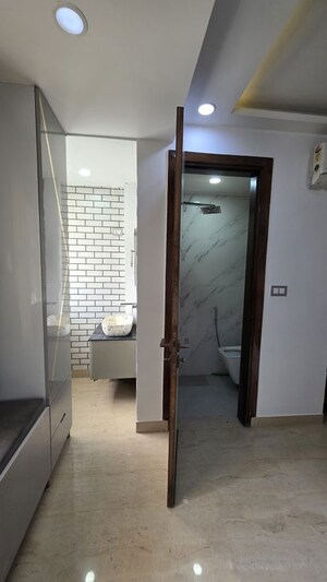 Room in 3 BHK Apartment at Dwarka – for Sale