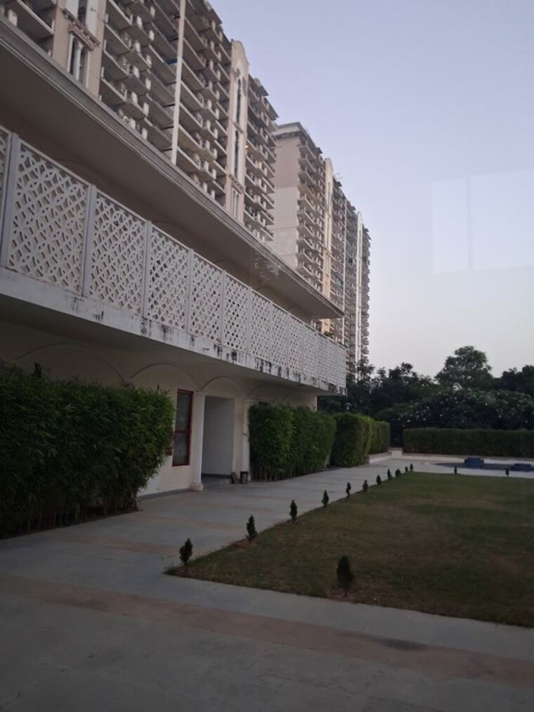 Balcony, dlf-express-greens 3.5 Bedroom 2200 Sq.Ft. Apartment In Manesar Sector 1a Gurgaon 10743782