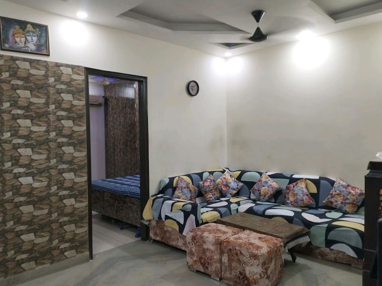 Living Room, shastri nagar 3 Bedroom 85 Sq.Yd. Builder Floor In Shastri Nagar Delhi 10454374