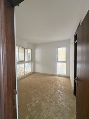 Room in 3 BHK Apartment at Preeti E5 Green Homes, Sampigehalli – for Sale
