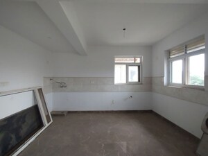 Room in 3 BHK Apartment at Preeti E5 Green Homes, Sampigehalli – for Sale