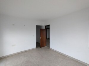 Room in 3 BHK Apartment at Preeti E5 Green Homes, Sampigehalli – for Sale