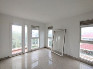 Room in 3 BHK Apartment at Preeti E5 Green Homes, Sampigehalli – for Sale