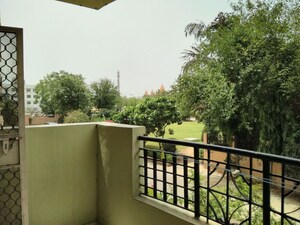 Balcony in 4 BHK Apartment at Rudra Vigyan Vihar, Sector 56 – for Rent