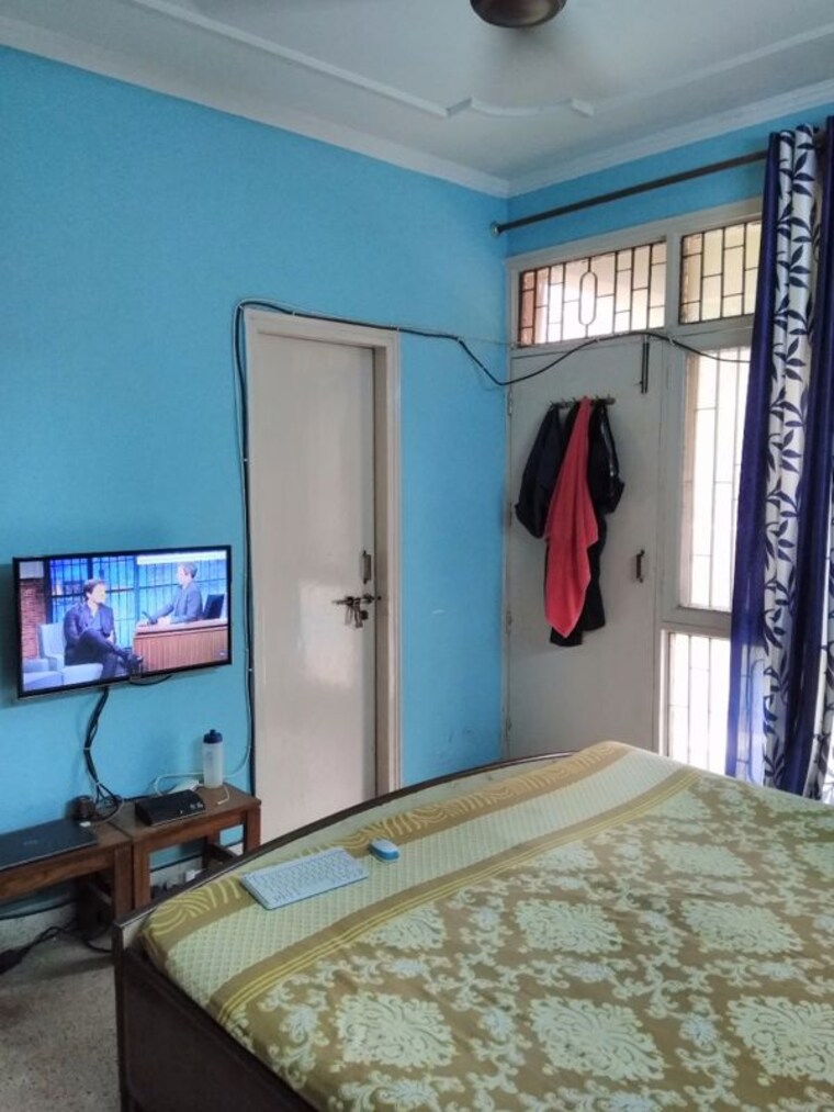 Bedroom, rudra-vigyan-vihar 4 Bedroom 2000 Sq.Ft. Apartment In Sector 56 Gurgaon 10743780