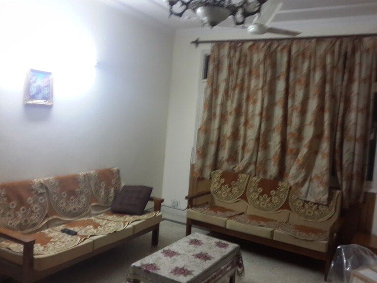 Living Room, rudra-vigyan-vihar 4 Bedroom 2000 Sq.Ft. Apartment In Sector 56 Gurgaon 10743780