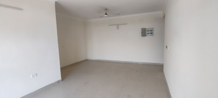 Room, pareena-express-heights 3.5 Bedroom 2000 Sq.Ft. Apartment In Sector 99 Gurgaon 10743783