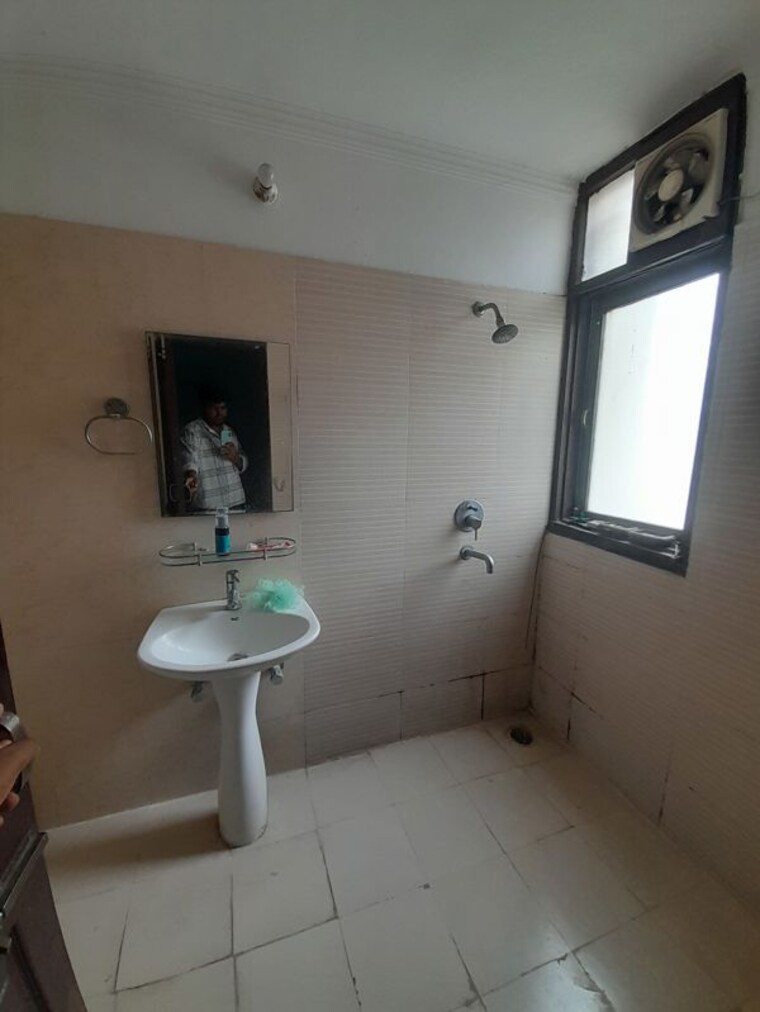 Bathroom, nagla road 3 Bedroom 1530 Sq.Ft. Apartment In Nagla Road Zirakpur 10743793