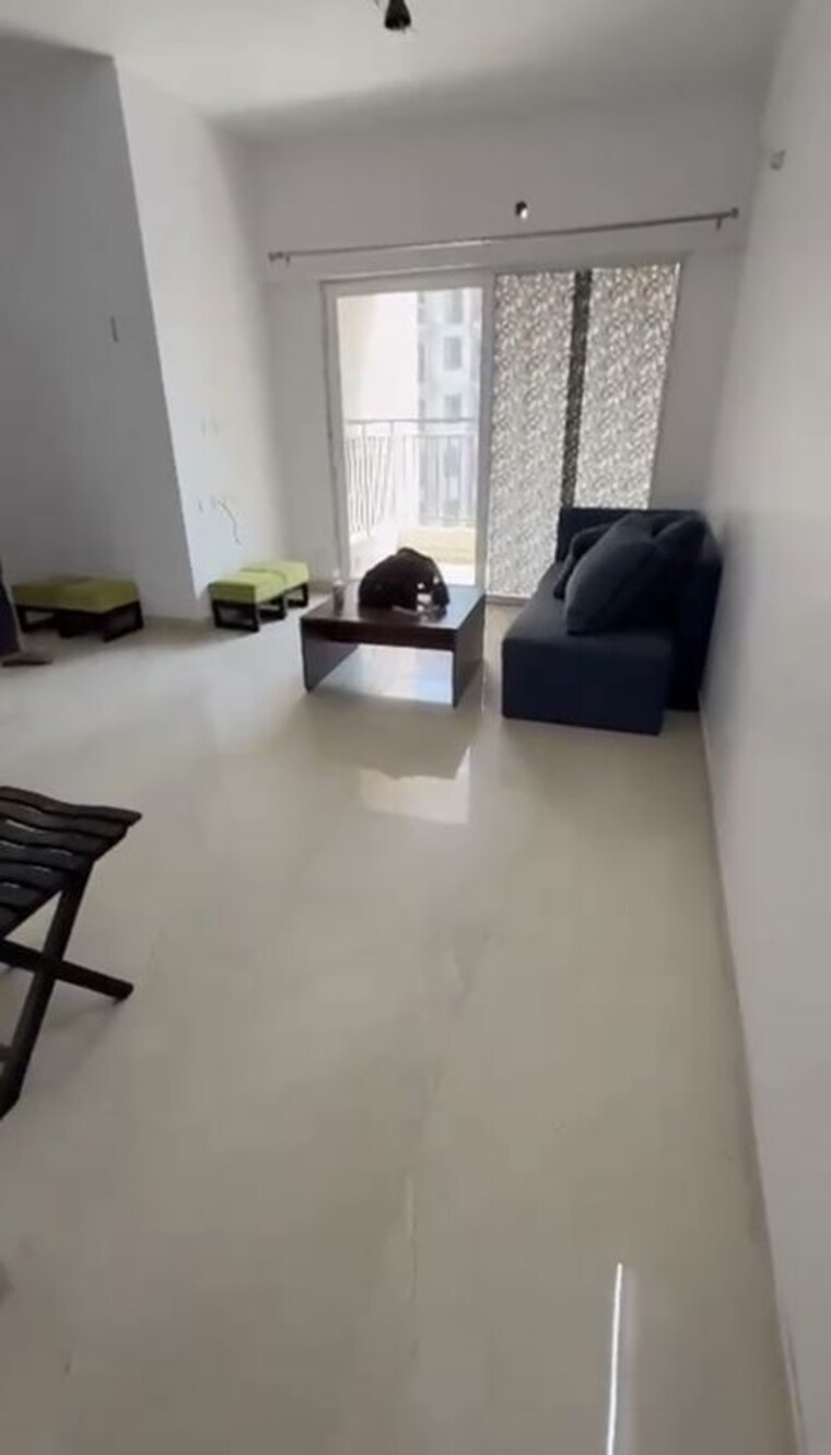Team Area, paras-tierea 2 Bedroom 925 Sq.Ft. Apartment In Sector 137 Noida 10743797
