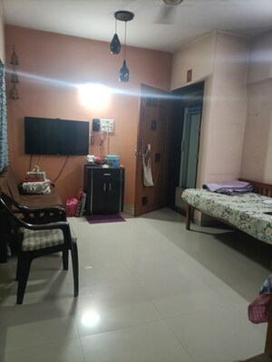 Living Room in 2 BHK Apartment at Karve Nagar – for Rent