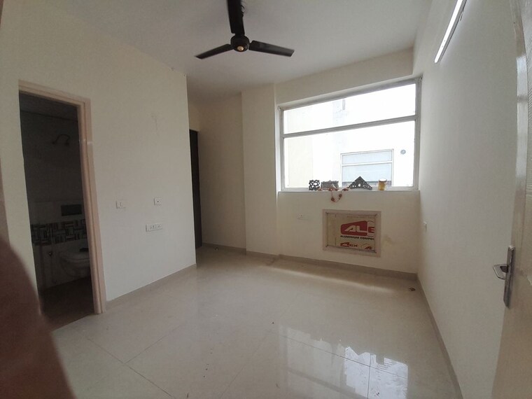 Room, la-prisma 4 Bedroom 2200 Sq.Ft. Apartment In Dhakoli Zirakpur 10743809