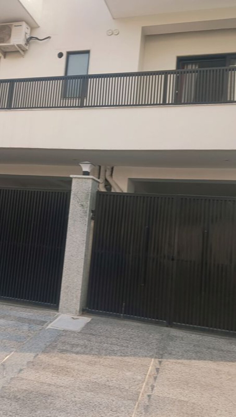undefined, orris-market-city  300 Sq.Yd. Plot In Sector 89 Gurgaon 10743868