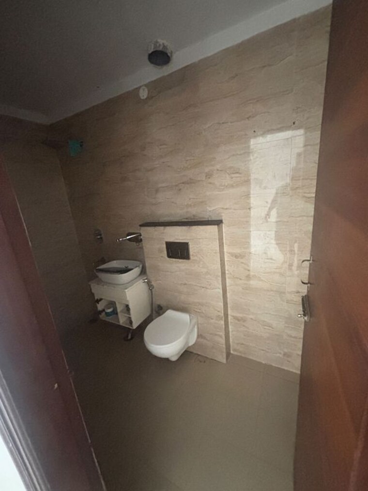 Bathroom, motia-blue-ridge 3 Bedroom 1530 Sq.Ft. Apartment In Dhakoli Zirakpur 10743915