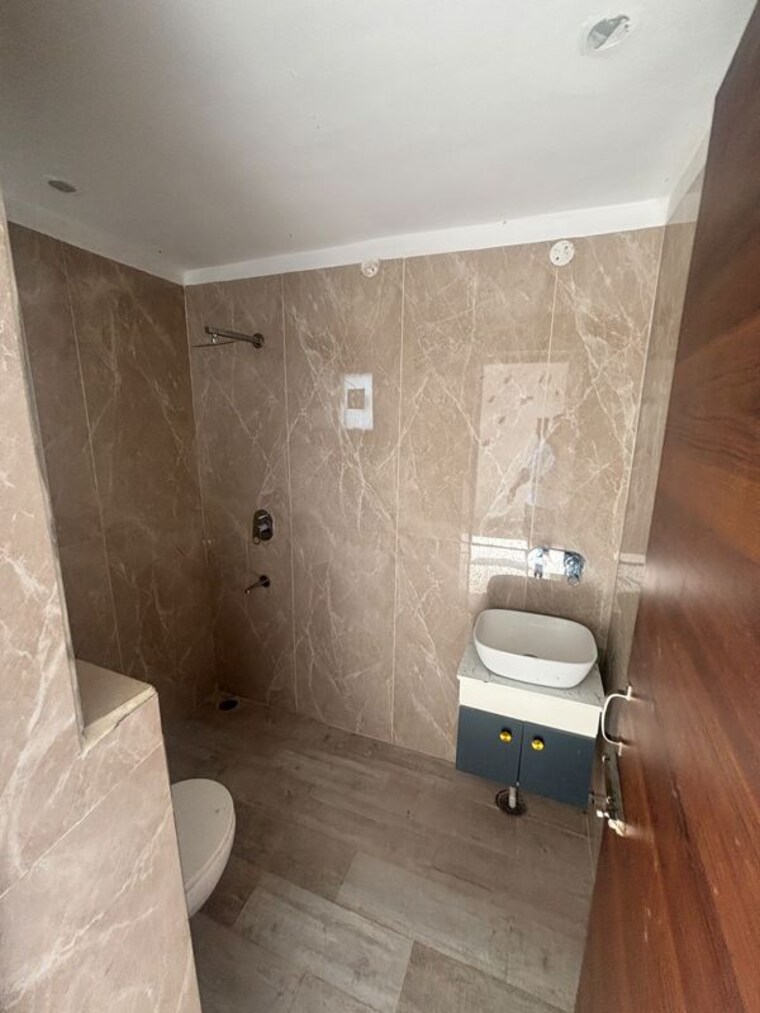 Bathroom, motia-blue-ridge 3 Bedroom 1530 Sq.Ft. Apartment In Dhakoli Zirakpur 10743915