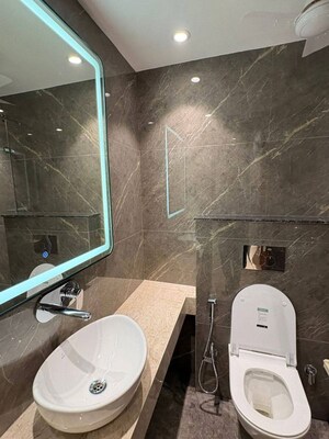 Furnished Amenities in 3 BHK Independent House at Saket – for Rent