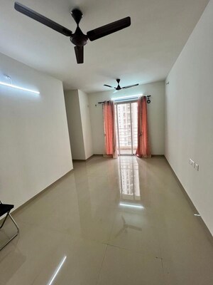 Room in 1 BHK Apartment at Puranik Rumah Bali, Ghodbunder Road – for Rent