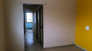 Room in  Apartment at New Paccha Peth – for Sale