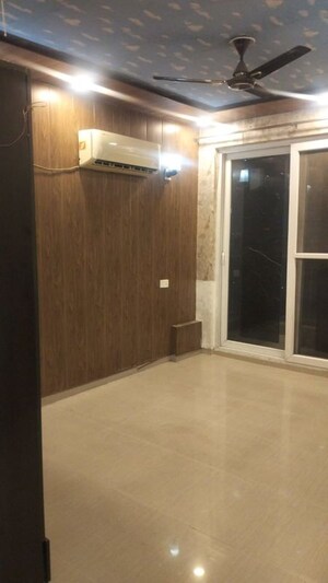 3 BHK Apartment For Rent in Vip Road