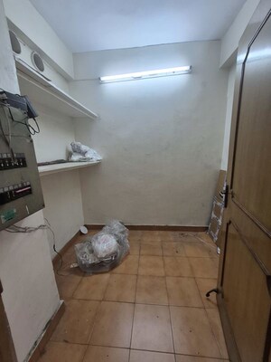  3.5 BHK Apartment at Mayur Vihar – for Rent
