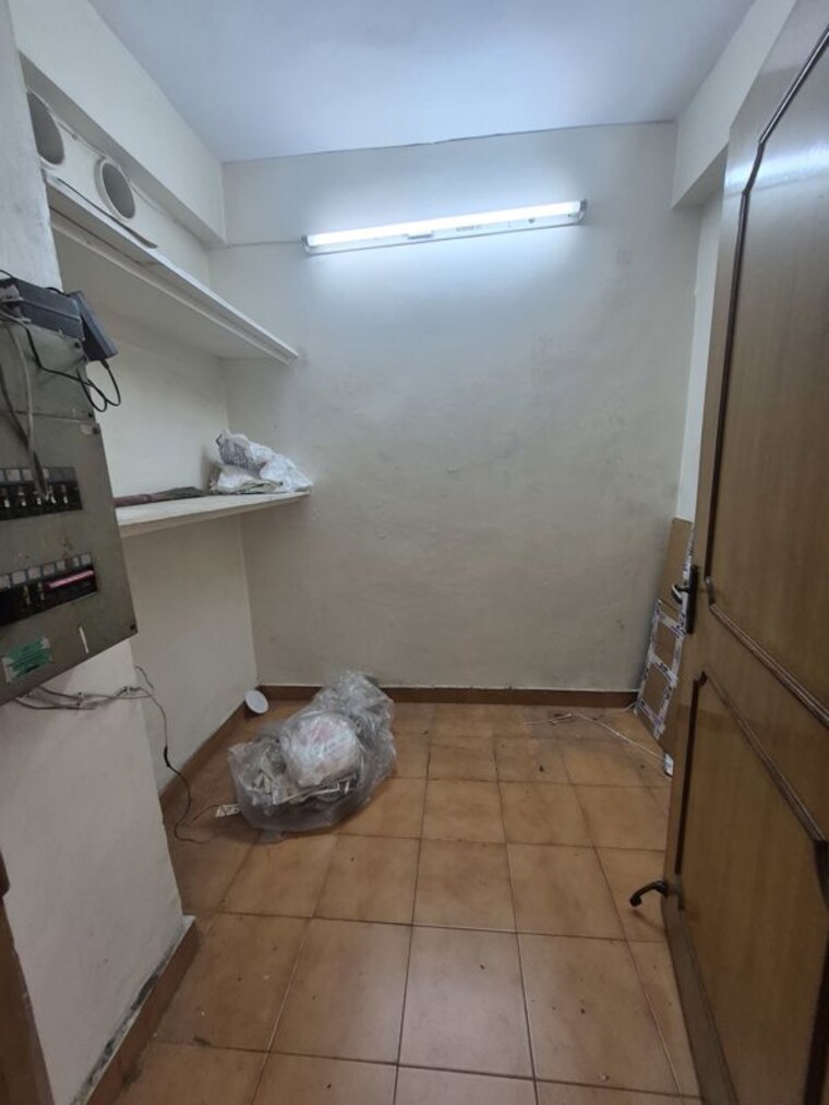 Other, mayur vihar 3.5 Bedroom 1180 Sq.Ft. Apartment In Mayur Vihar Delhi 10743982