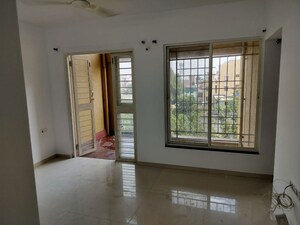 Room in 2 BHK Apartment at Dhanori – for Rent