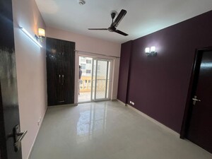 Room in 3 BHK Apartment at Nimbus The Hyde park, Sector 78 – for Rent