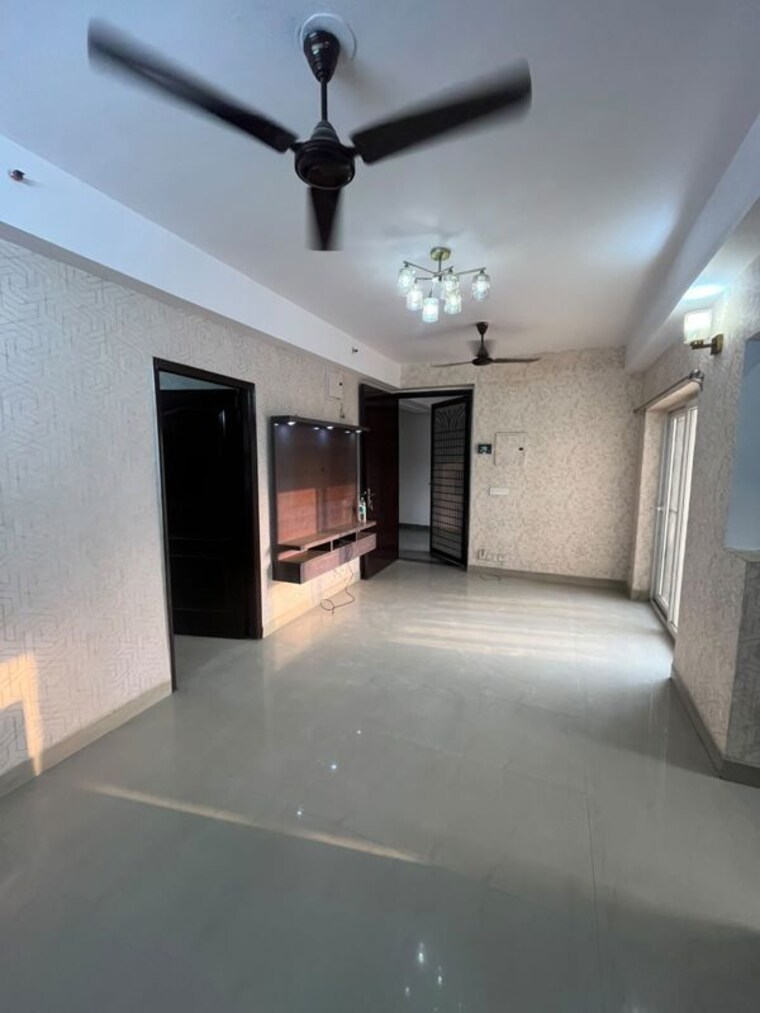 Room, nimbus-the-hyde-park 3 Bedroom 1550 Sq.Ft. Apartment In Sector 78 Noida 10744012