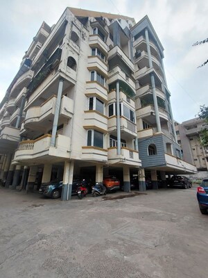  Apartment For Sale in Maharani Peta