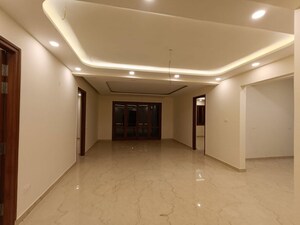 Room in 3 BHK Apartment at Cooke Town – for Rent