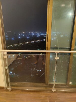 Furnished Amenities in 2 BHK Apartment at Peninsula Celestia Spaces, Parel – for Sale