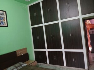 Room in 2 BHK Independent House at Sector 13 – for Rent