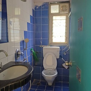 Team Area in 1 BHK Apartment at Dadar Yashodhan, Dadar West – for Rent