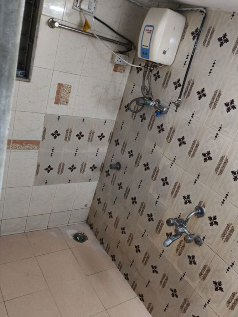 Bathroom, disha-chs-borivali 1 Bedroom 450 Sq.Ft. Apartment In Borivali West Mumbai 10744053