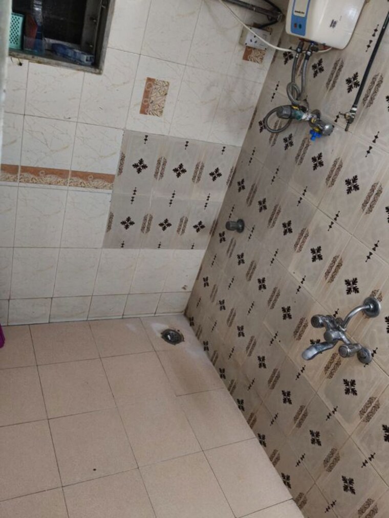 Bathroom, disha-chs-borivali 1 Bedroom 450 Sq.Ft. Apartment In Borivali West Mumbai 10744053