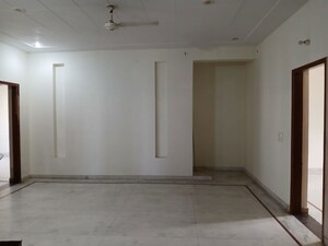 Room in 2 BHK Independent House at Sector 11 – for Rent