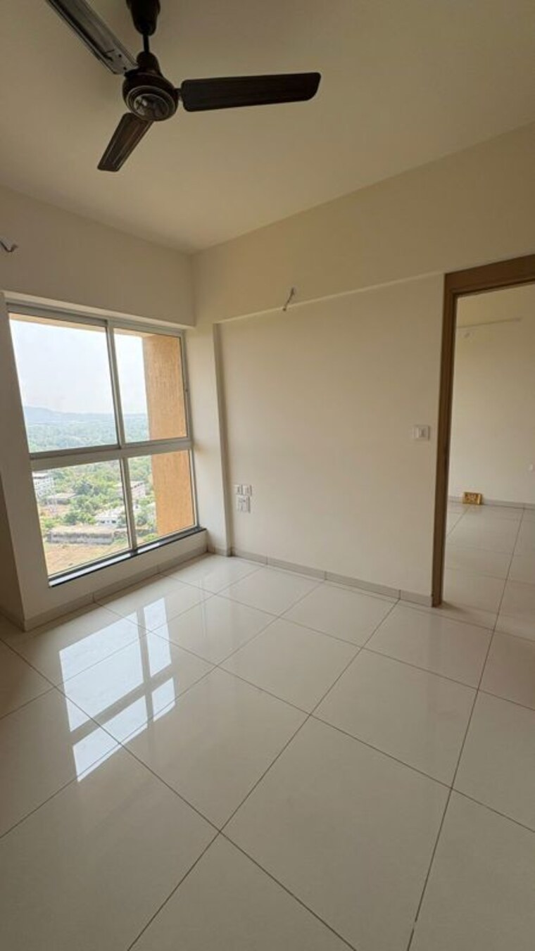 Room, godrej-nirvaan 1 Bedroom 461 Sq.Ft. Apartment In Themghar Thane 10744130